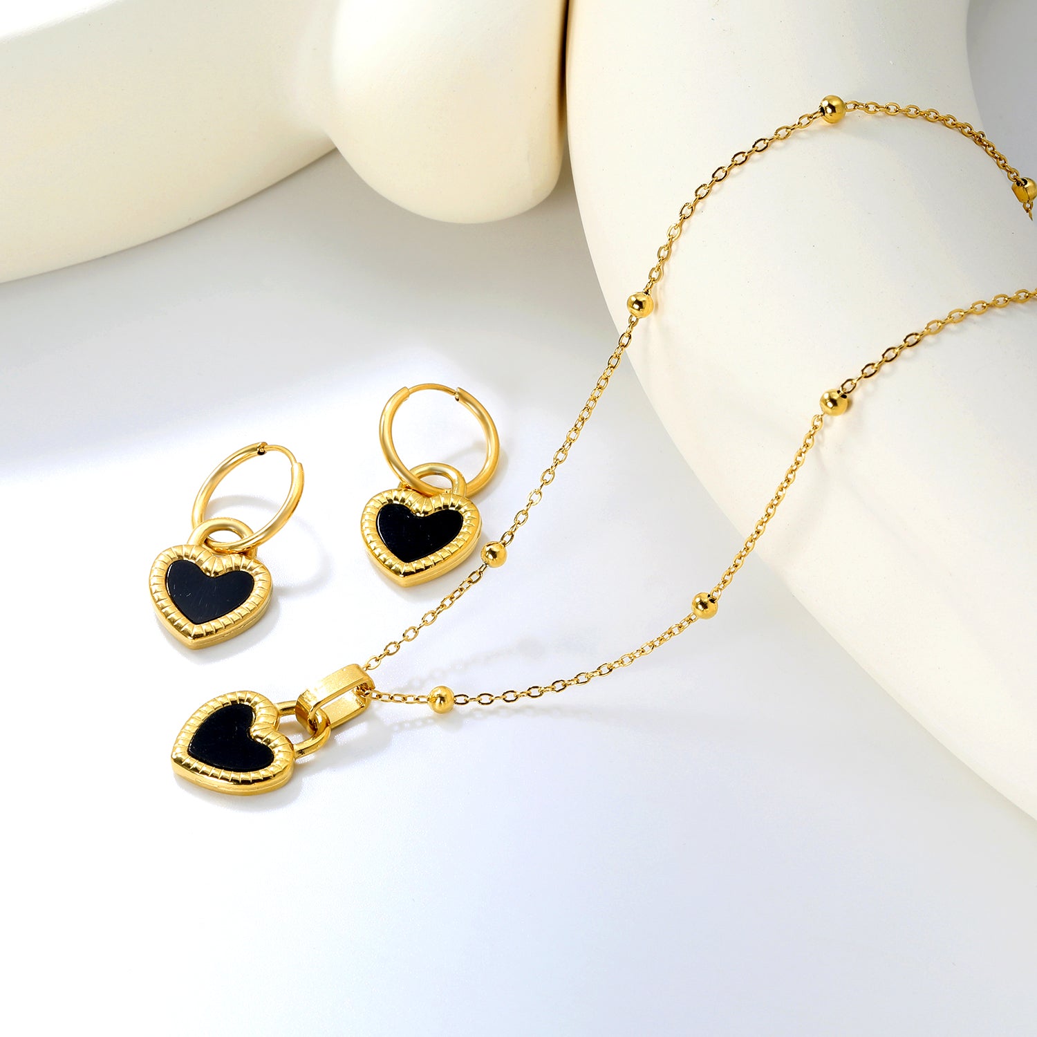 Black Heart Pendant Set