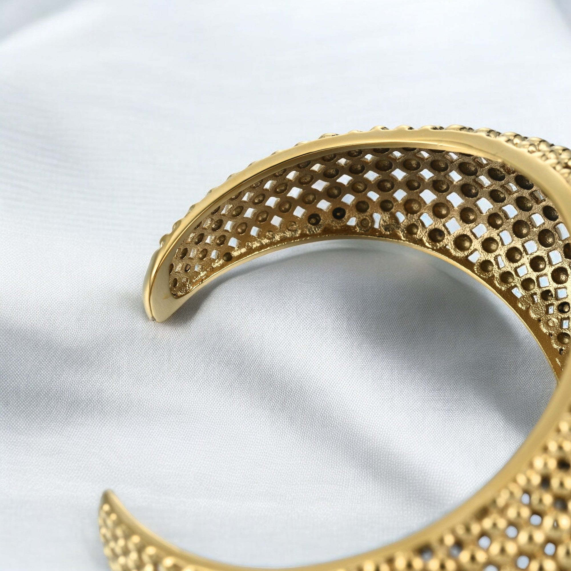 Luxury Bold Gold Cuff