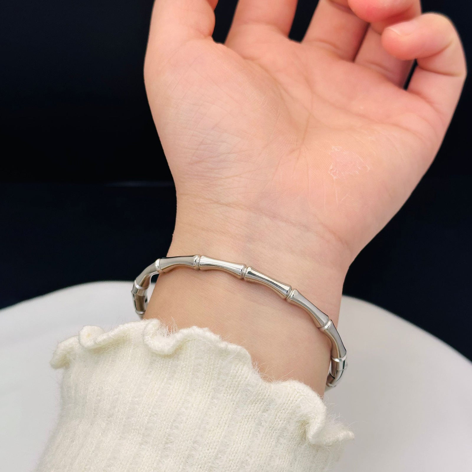 Graceful Bangle Bracelet