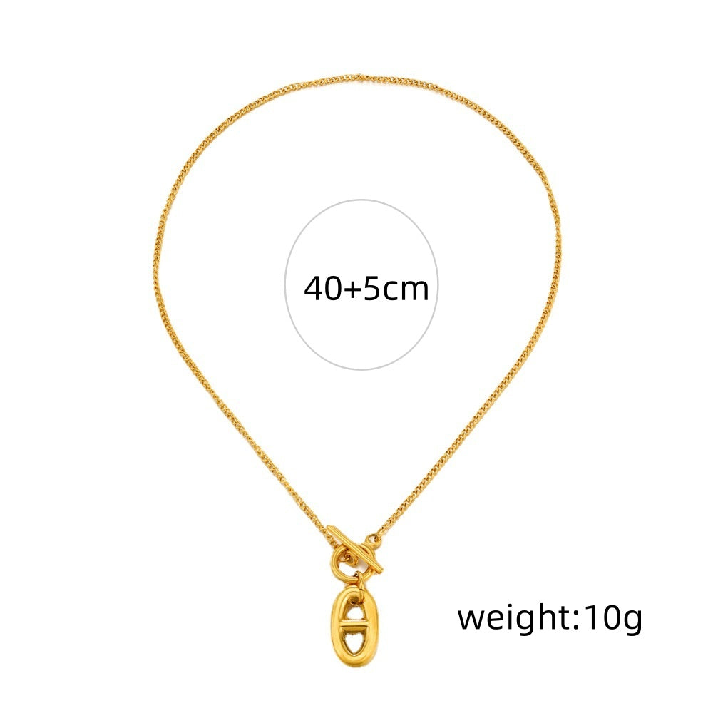 Urban Sleek Gold Necklace