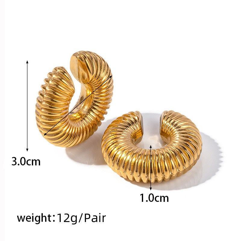 Regal C Shaped Gold Ear Cuff