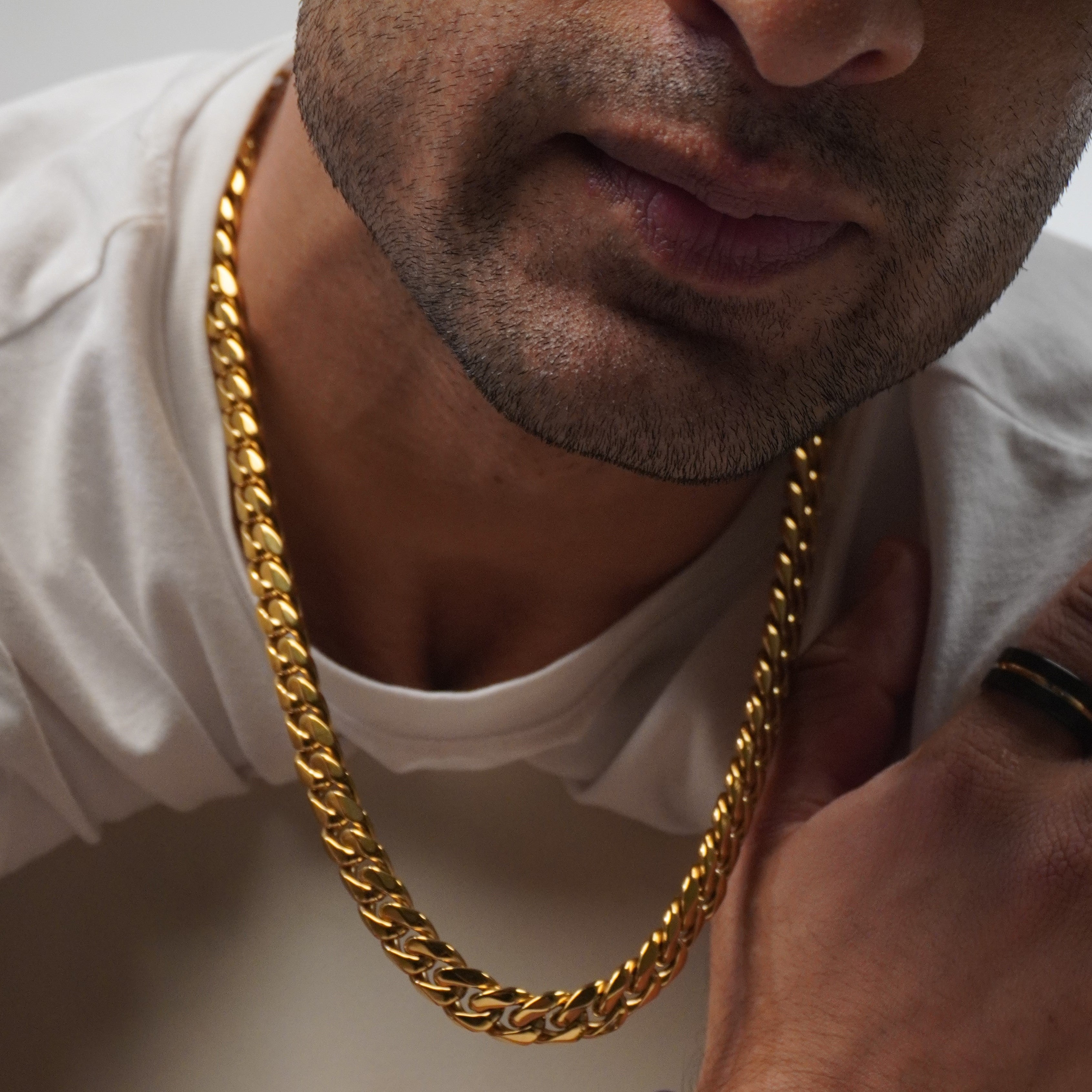 Mens Classic Gold Cuban Neckchain