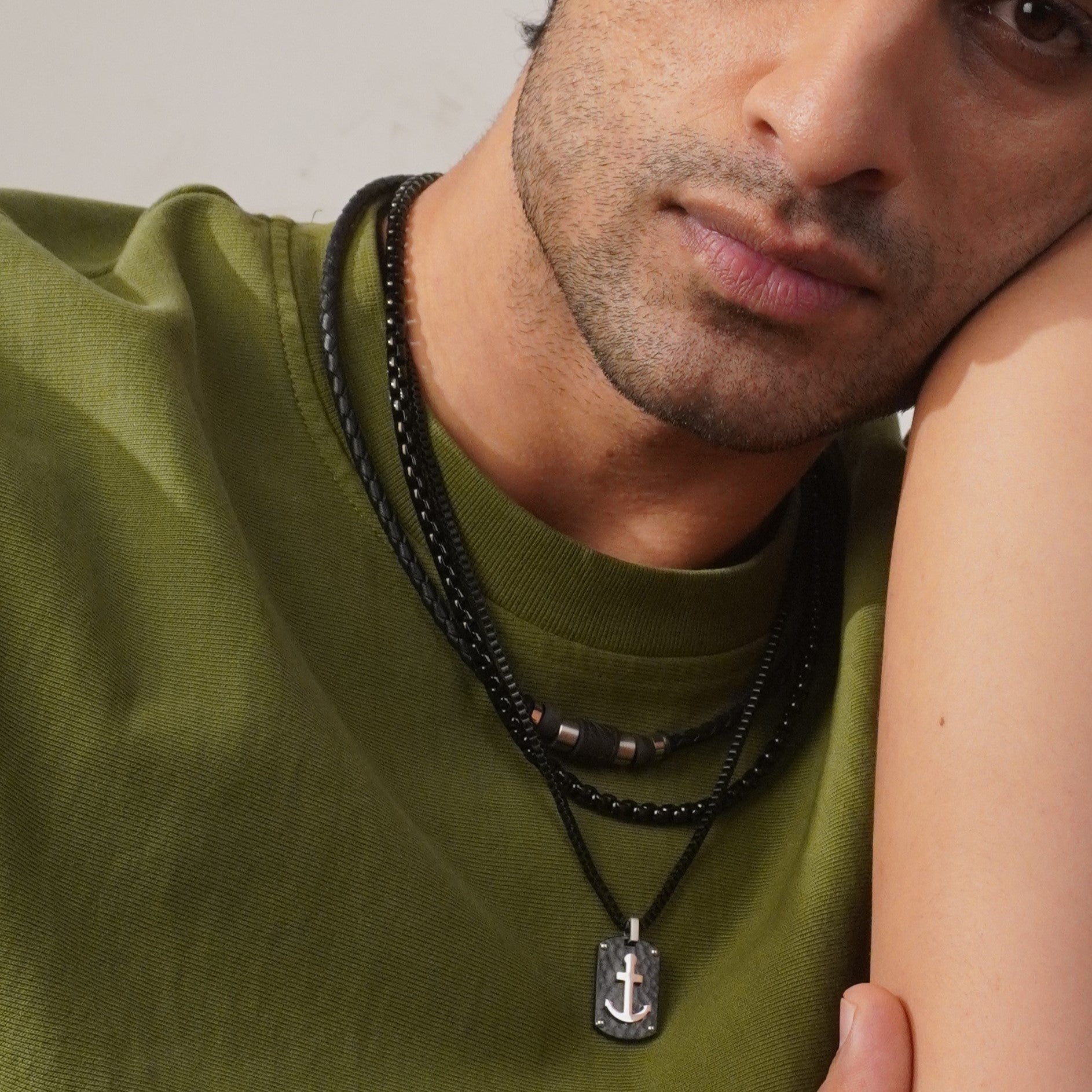 Mens Luster Neckchain - Midnight Black