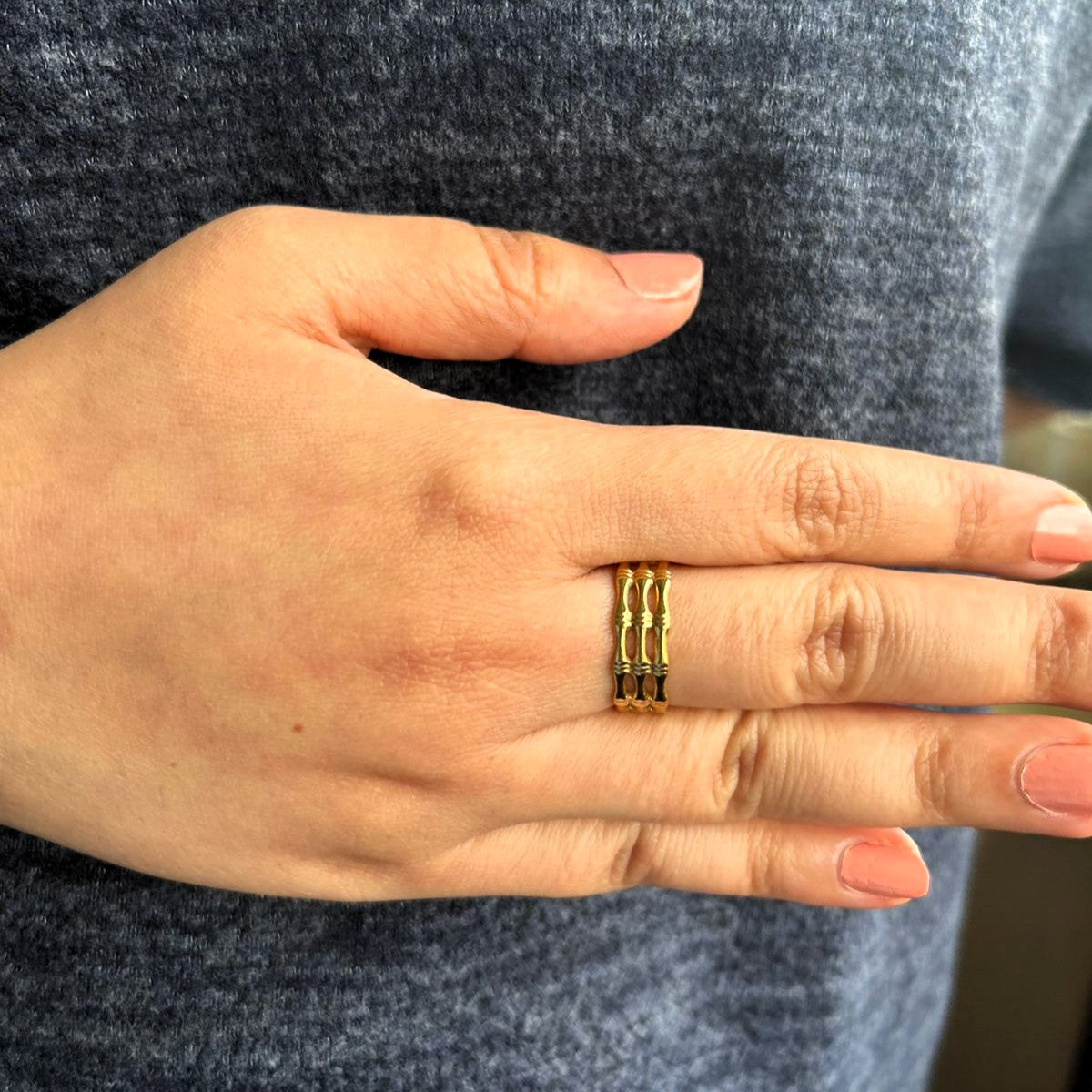 Radiant Loop Gold Ring