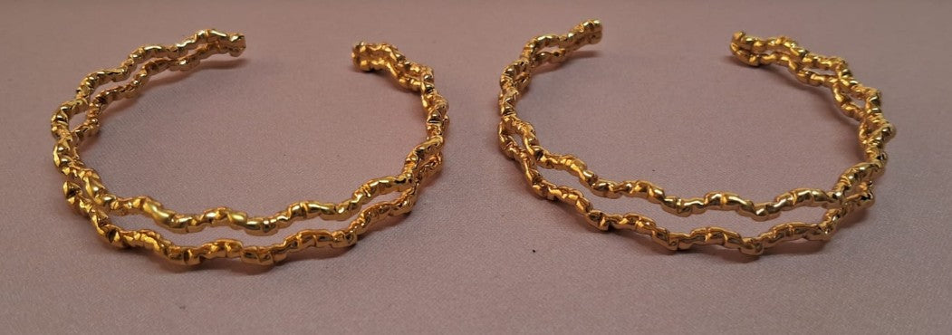 Adustable Wavy Gold Bangle