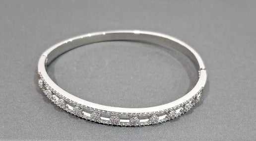 Dotted Diamond Bangle Bracelet