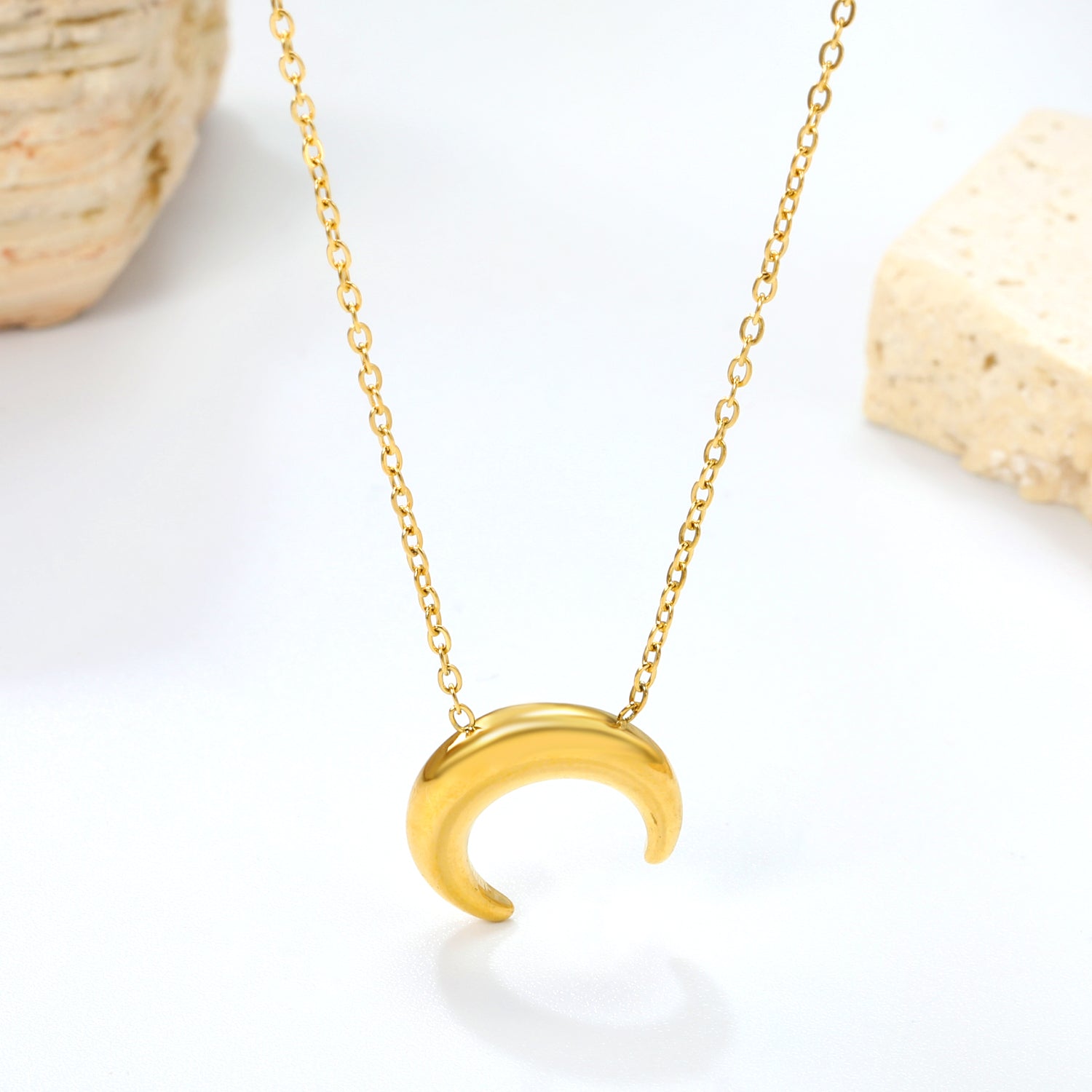 Horseshoe Pendant Necklace