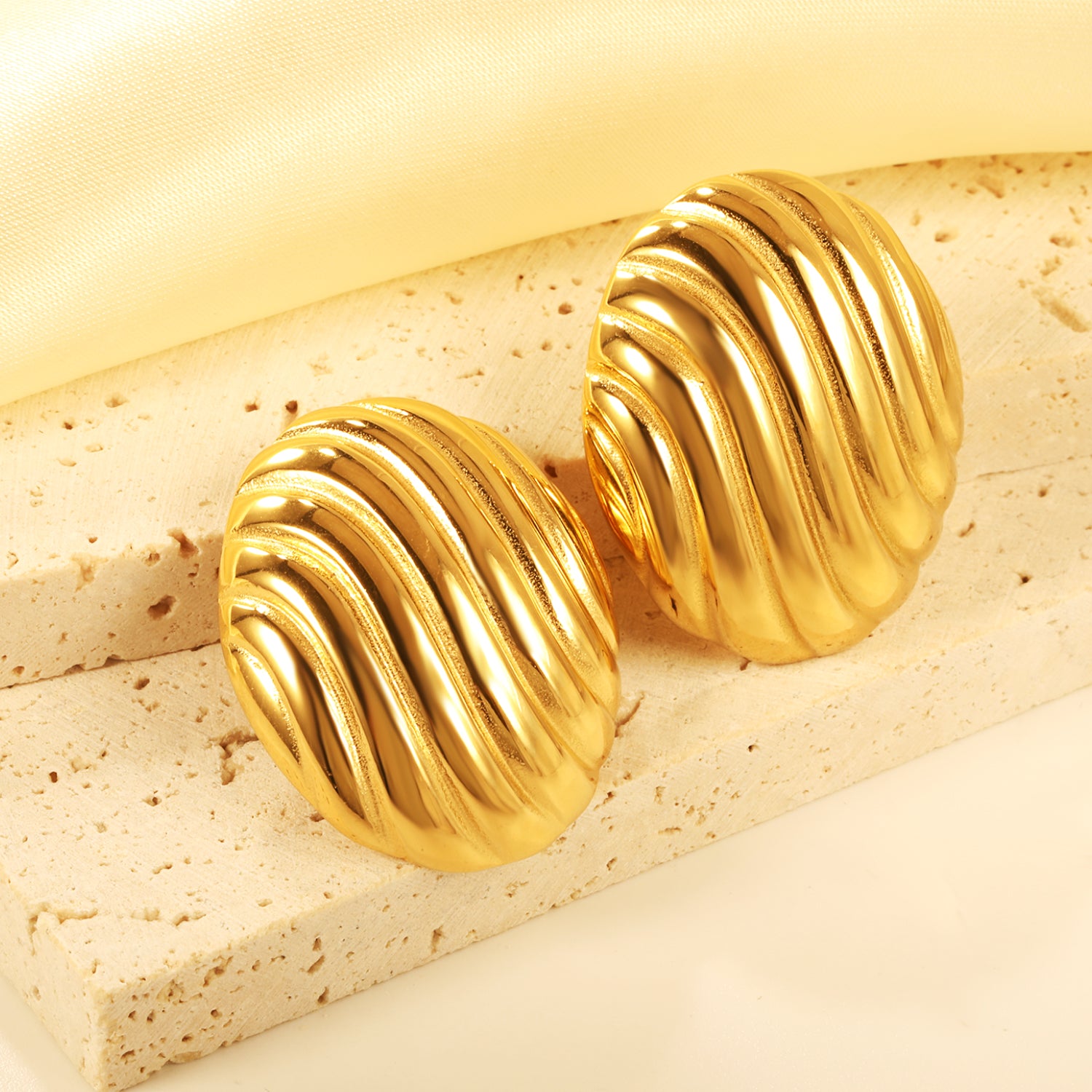 Ribbed Gold Round Studs