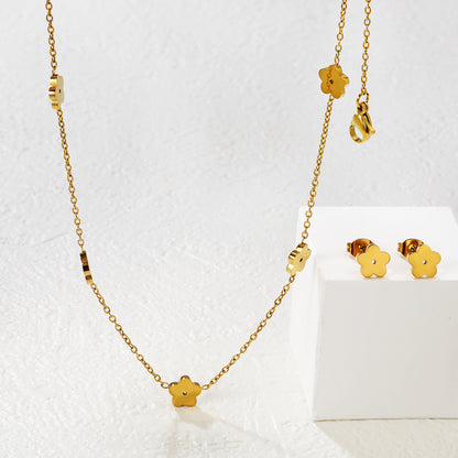 Gold Flower Pendant Set