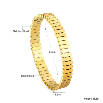 Ribbed Gold Bangle