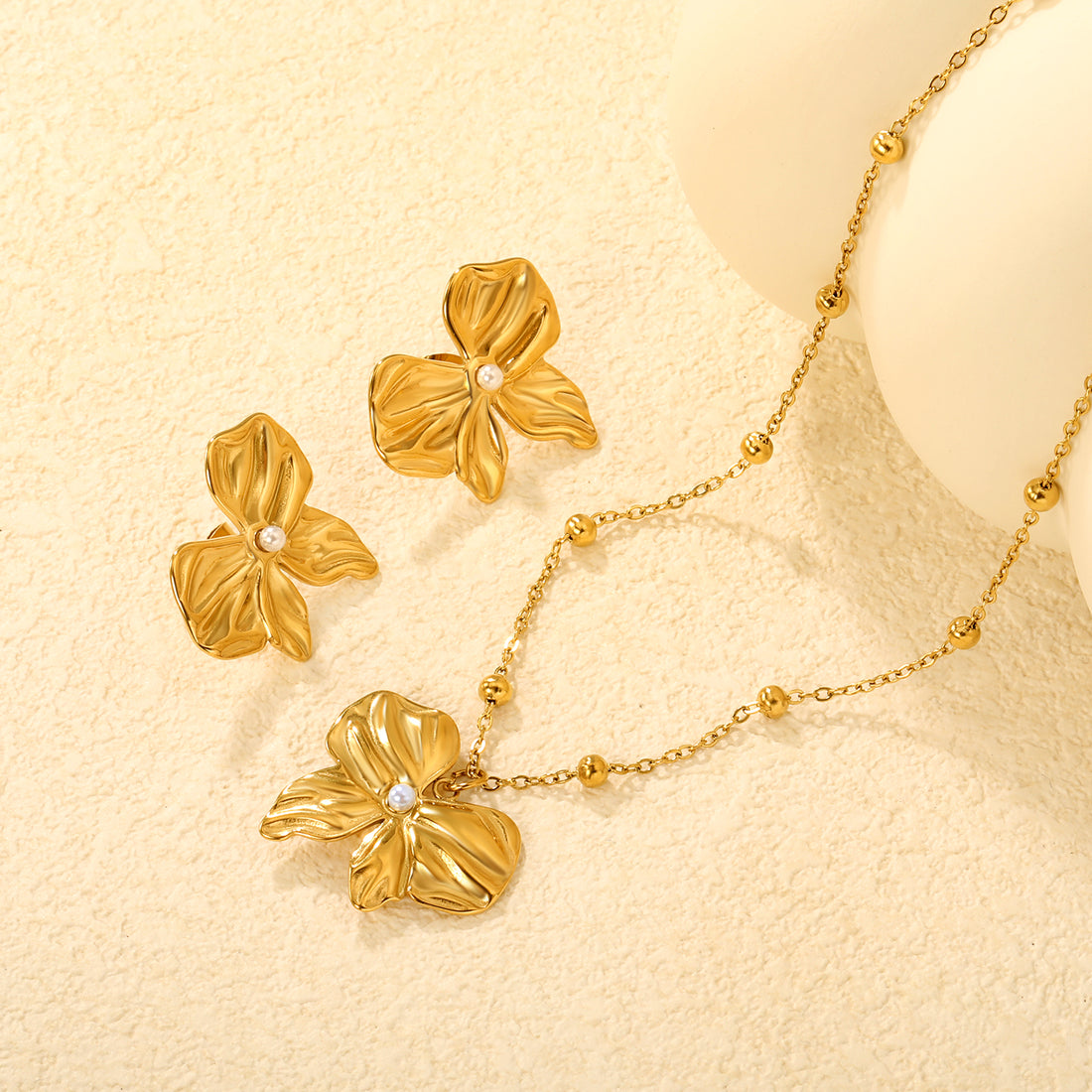 Pearl Bow Pendant Set