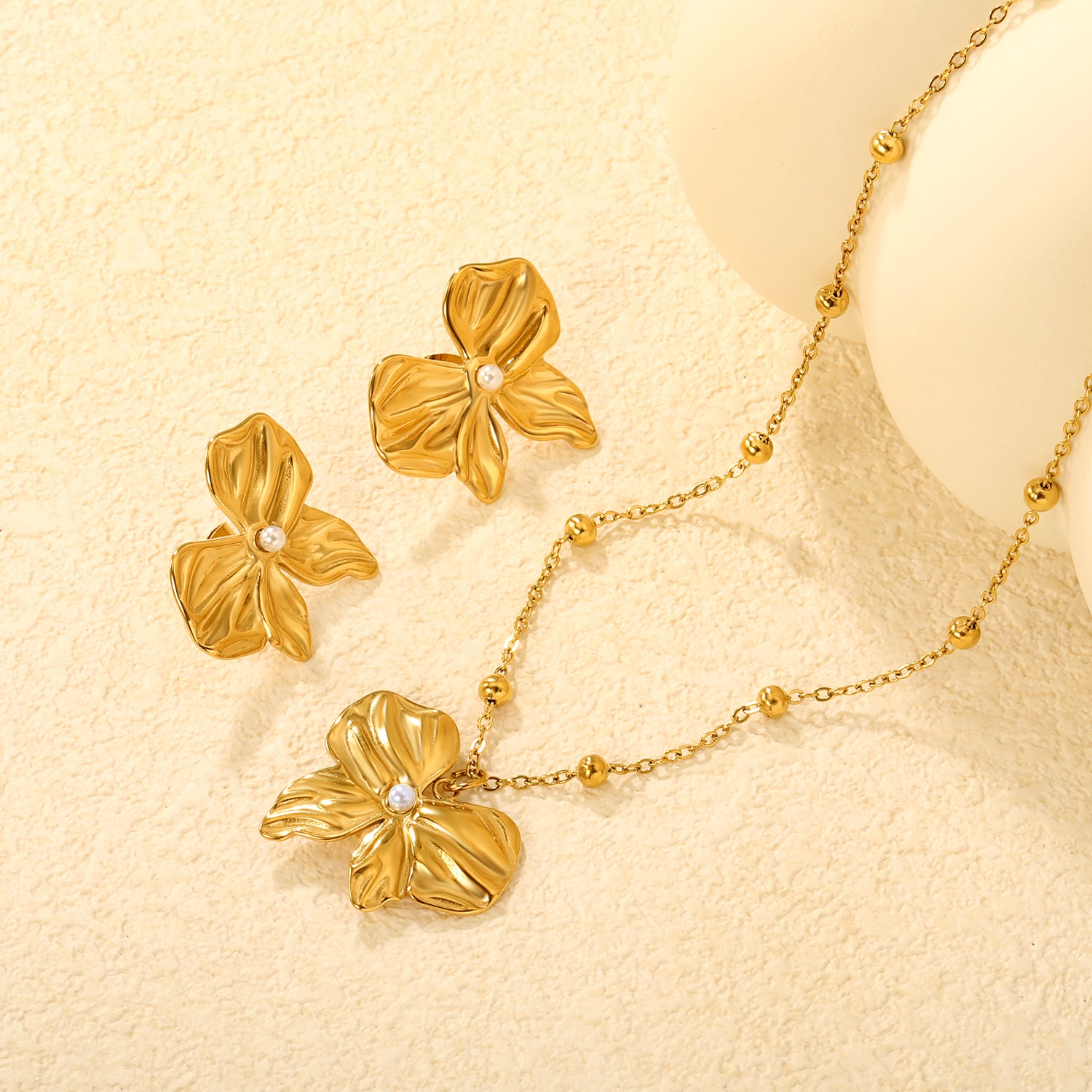 Pearl Bow Pendant Set