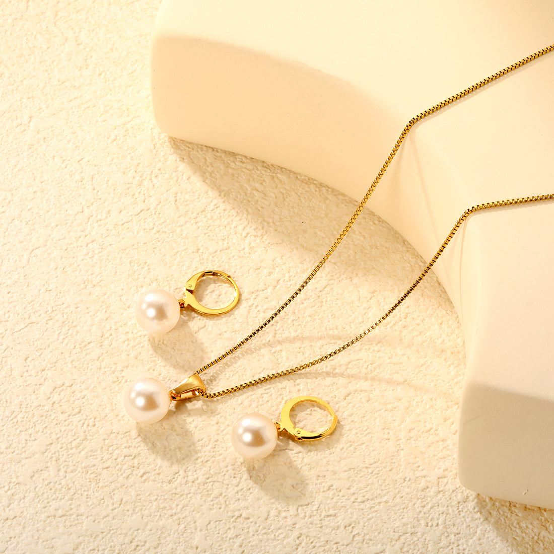 Pearl Drop Pendant Set