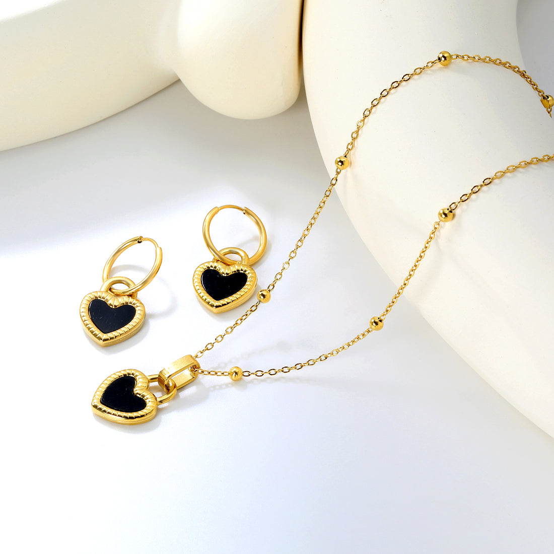 Black Heart Pendant Set