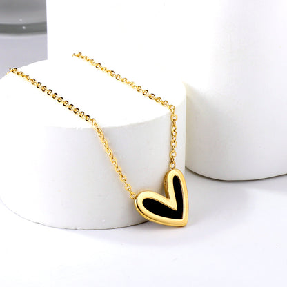Black Heart Pendant Necklace