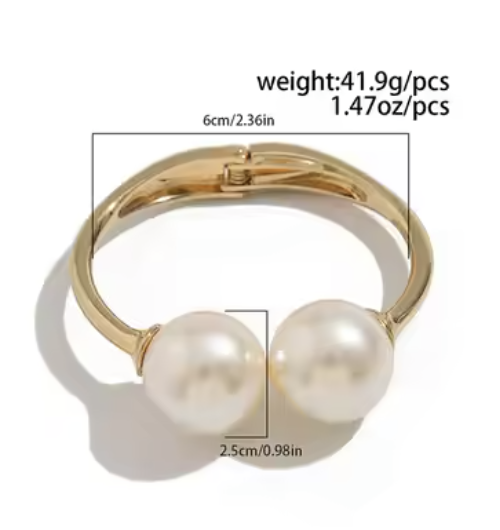 Majestic Pearl Cuff