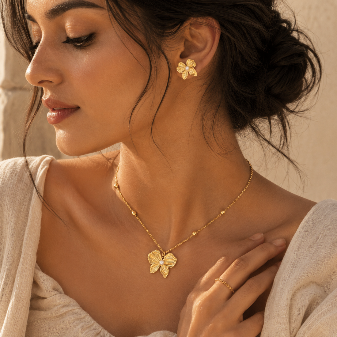 Pearl Bow Pendant Set