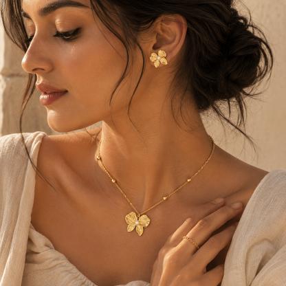 Pearl Bow Pendant Set